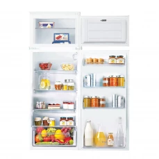 Ugradbeni frižider srednje veličine sa zamrzivačem u gornjem dijelu.