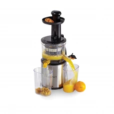 Sokovnik za zdravo cijeđenje Gorenje, sa sokom i otpadom na drugoj strani